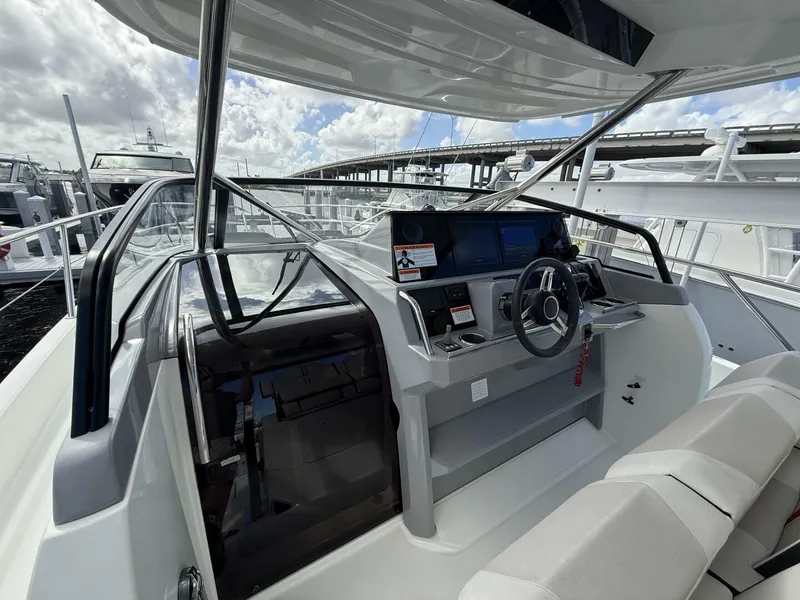 Slide: The Image of Jeanneau 10.5 Leader WA 2022 - 12