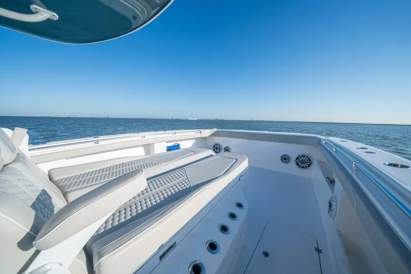 Slide: The Image of Invincible 46 Catamaran 2023 - 6
