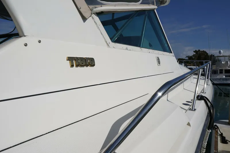 Slide: The Image of Tiara 1994 - 9