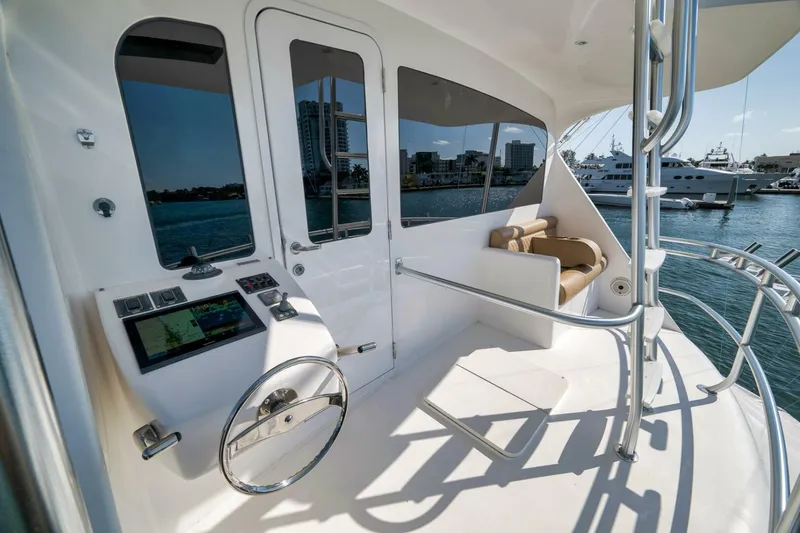 Slide: The Image of Viking 76 Enclosed Bridge 2011 - 62