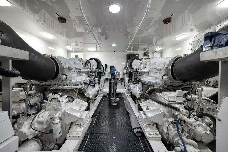 Slide: The Image of Viking 76 Enclosed Bridge 2011 - 84