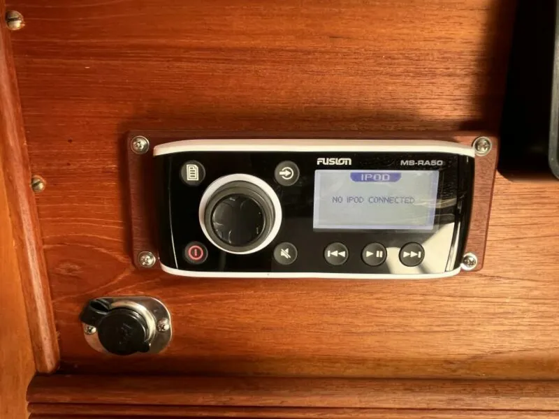 Slide: The Image of Sabre 34 MkII 1988 - 19