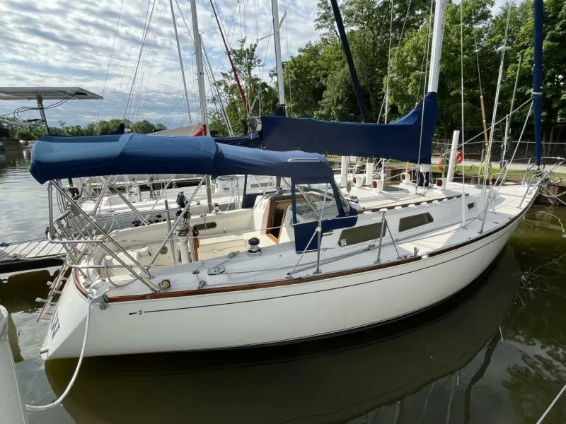 Slide: The Image of Sabre 34 MkII 1988 - 2