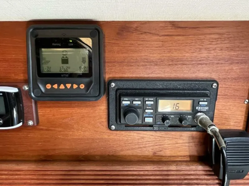 Slide: The Image of Sabre 34 MkII 1988 - 22