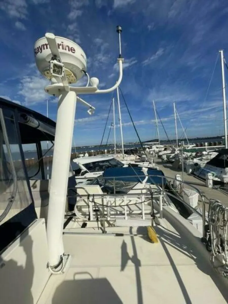 Slide: The Image of Mainship 2005 - 13