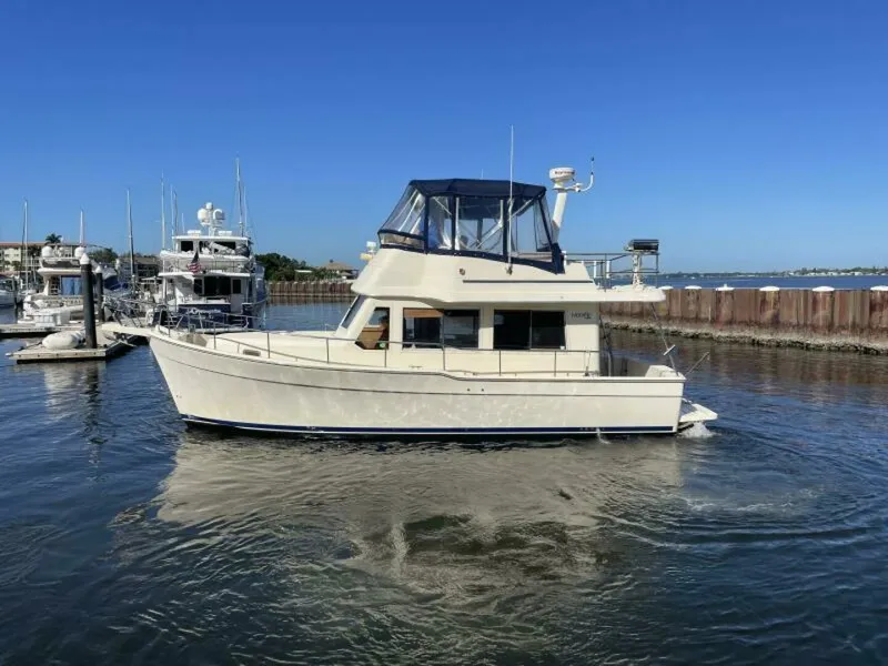Slide: The Image of Mainship 2005 - 2