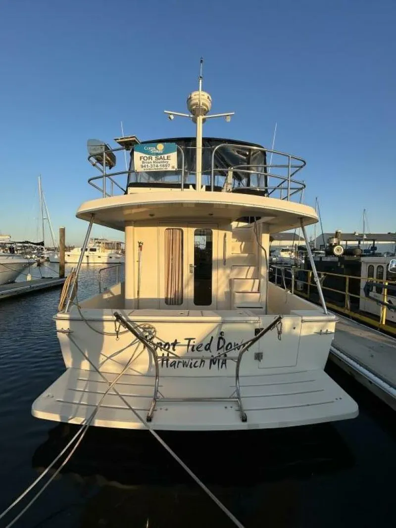 Slide: The Image of Mainship 2005 - 44