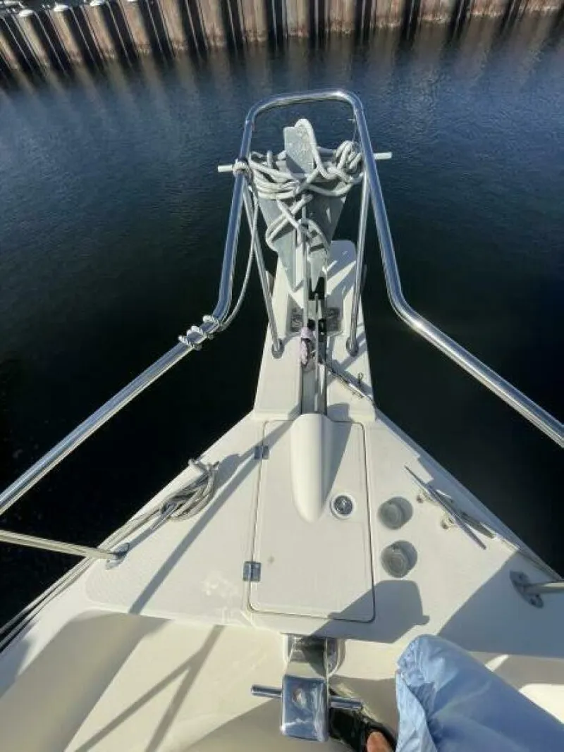 Slide: The Image of Mainship 2005 - 5