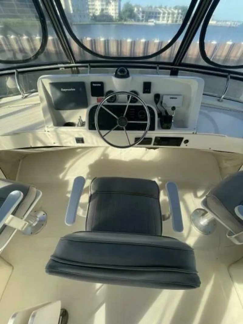 Slide: The Image of Mainship 2005 - 8