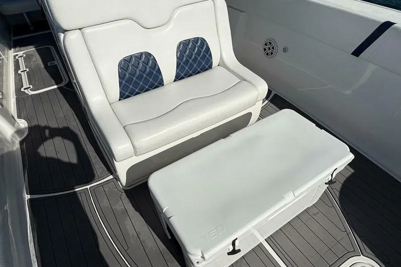 Slide: The Image of Midnight Express 34 Open 2020 - 10