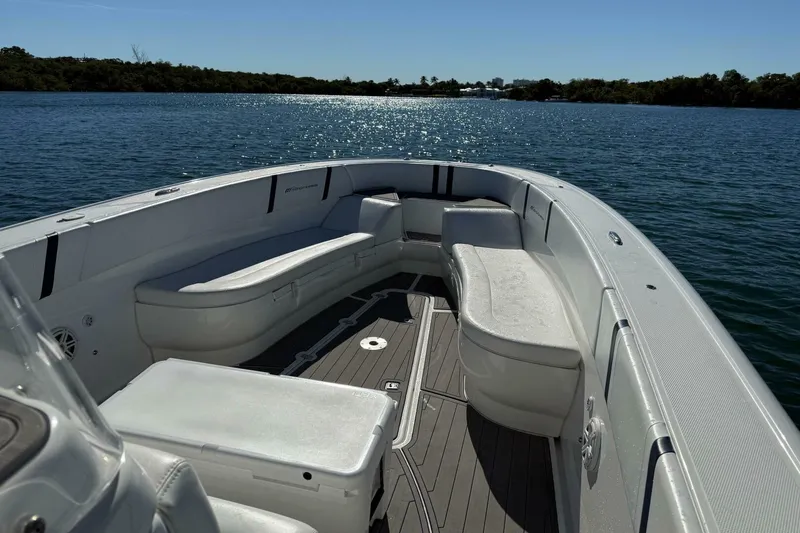 Slide: The Image of Midnight Express 34 Open 2020 - 8