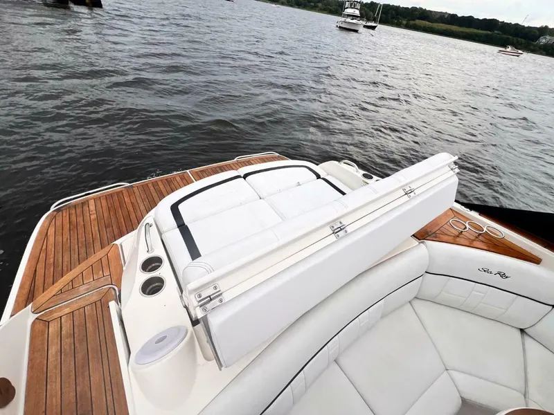 Slide: The Image of Sea Ray SLX 350 2014 - 3