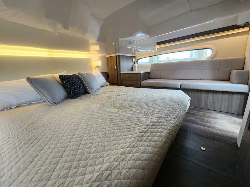 Slide: The Image of Regal 38XO 2020 - 10