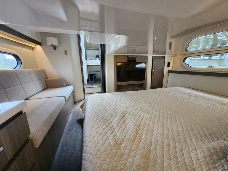 Slide: The Image of Regal 38XO 2020 - 11
