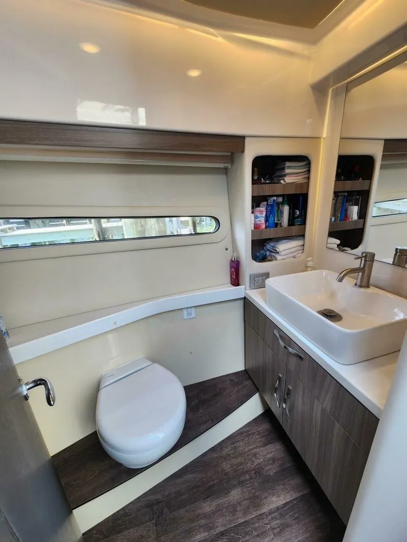 Slide: The Image of Regal 38XO 2020 - 12