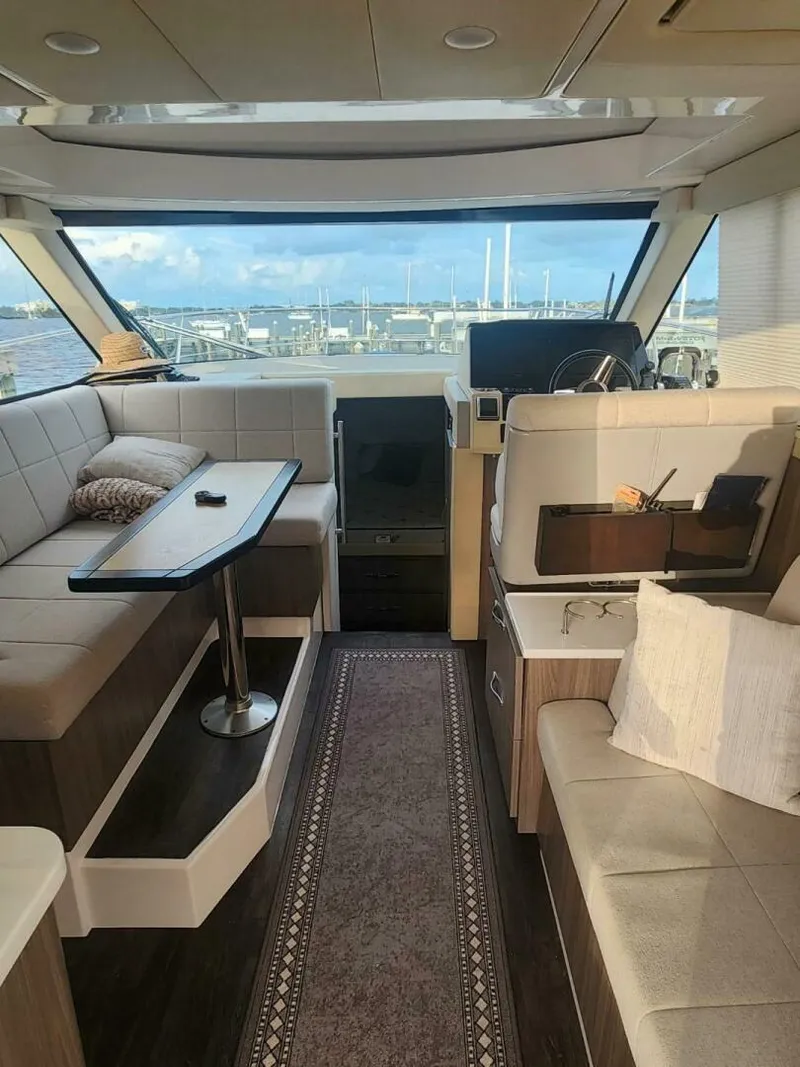 Slide: The Image of Regal 38XO 2020 - 5