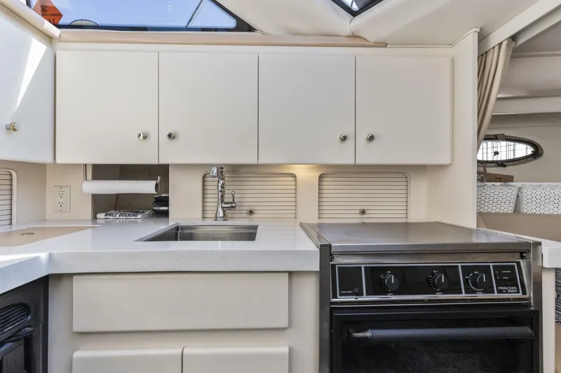 Slide: The Image of Carver Yachts 326 Aft Cabin Motor Yacht 2000 - 11