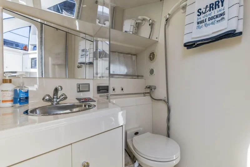 Slide: The Image of Carver Yachts 326 Aft Cabin Motor Yacht 2000 - 12