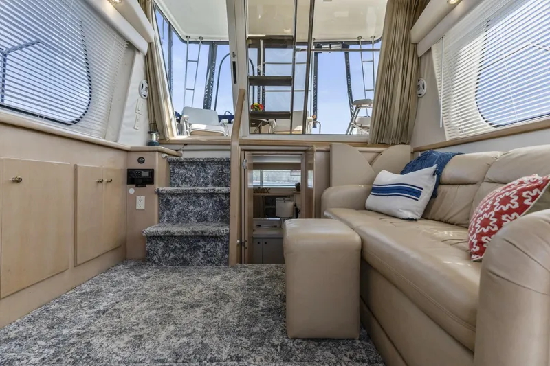 Slide: The Image of Carver Yachts 326 Aft Cabin Motor Yacht 2000 - 15