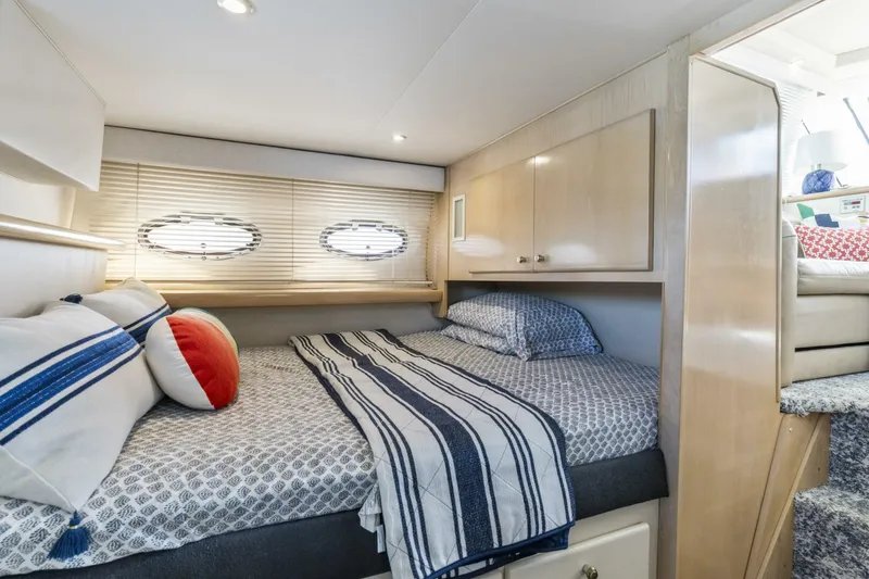 Slide: The Image of Carver Yachts 326 Aft Cabin Motor Yacht 2000 - 20