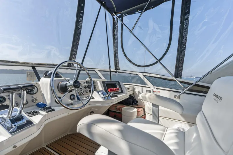 Slide: The Image of Carver Yachts 326 Aft Cabin Motor Yacht 2000 - 26