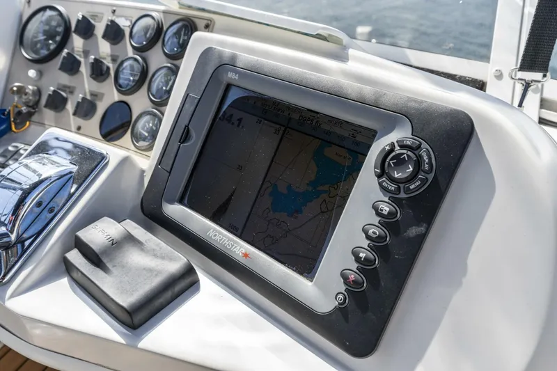 Slide: The Image of Carver Yachts 326 Aft Cabin Motor Yacht 2000 - 34