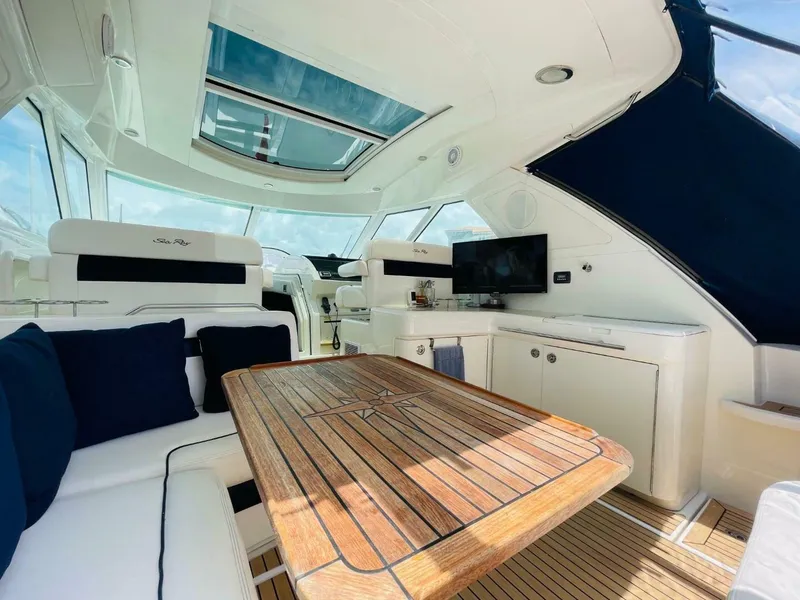 Slide: The Image of Sea Ray 450 Sundancer 2010 - 11