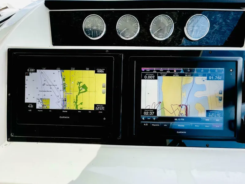 Slide: The Image of Sea Ray 450 Sundancer 2010 - 18