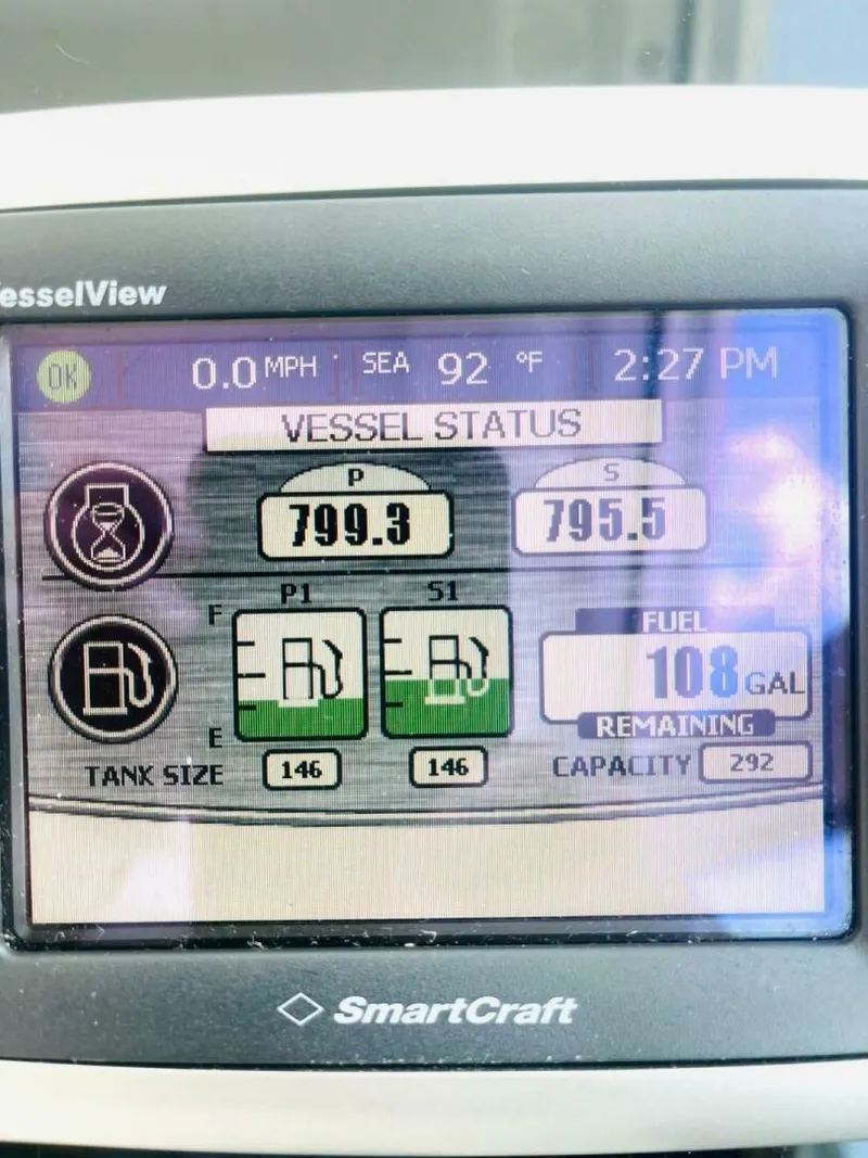 Slide: The Image of Sea Ray 450 Sundancer 2010 - 19