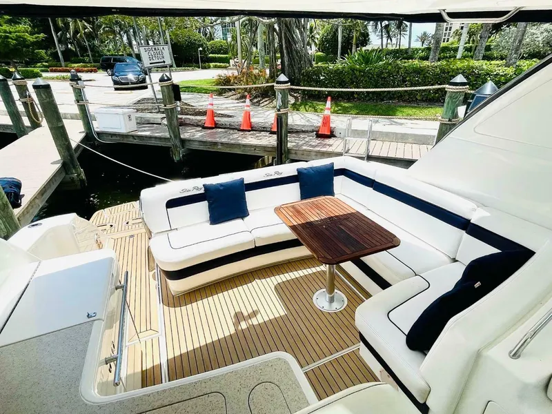 Slide: The Image of Sea Ray 450 Sundancer 2010 - 7