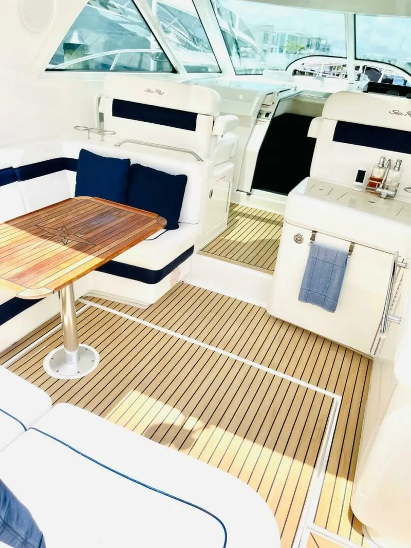 Slide: The Image of Sea Ray 450 Sundancer 2010 - 8