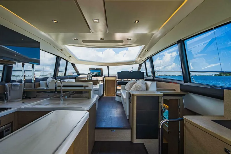 Slide: The Image of Prestige 500S 2018 - 23
