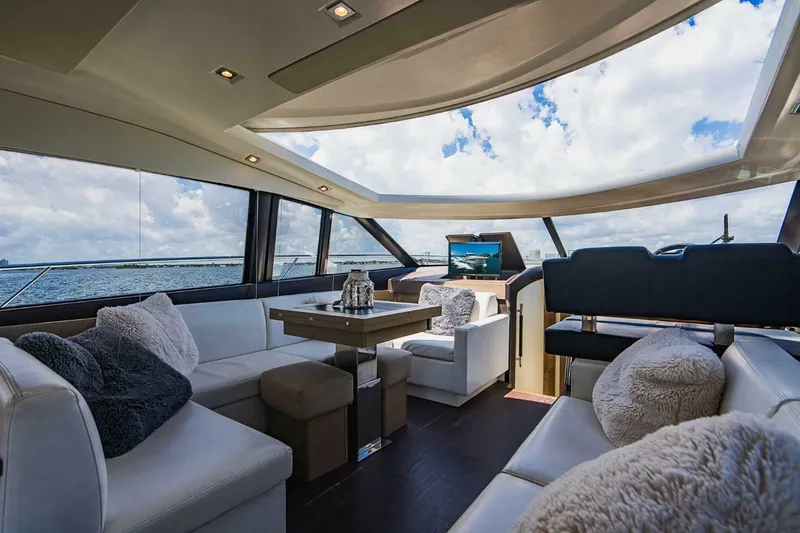 Slide: The Image of Prestige 500S 2018 - 34