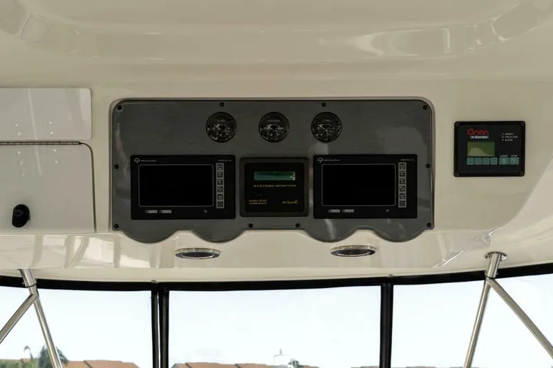 Slide: The Image of Sea Ray 58 Sedan Bridge 2008 - 16