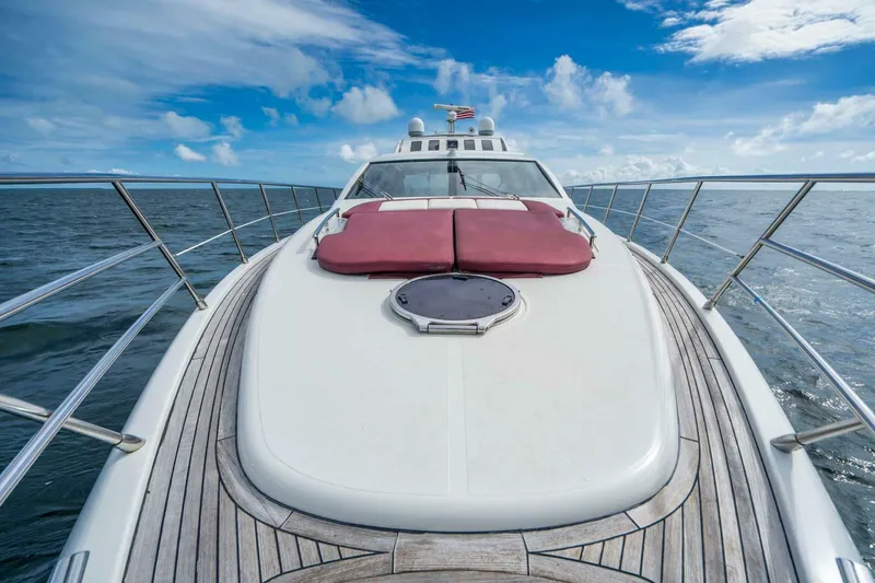 Slide: The Image of Azimut 68S 2007 - 14