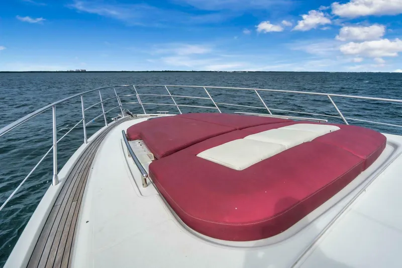 Slide: The Image of Azimut 68S 2007 - 15