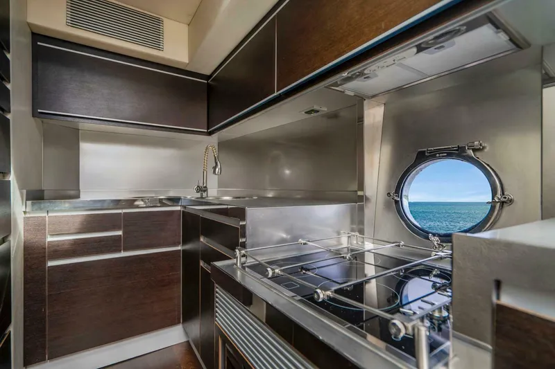 Slide: The Image of Azimut 68S 2007 - 32