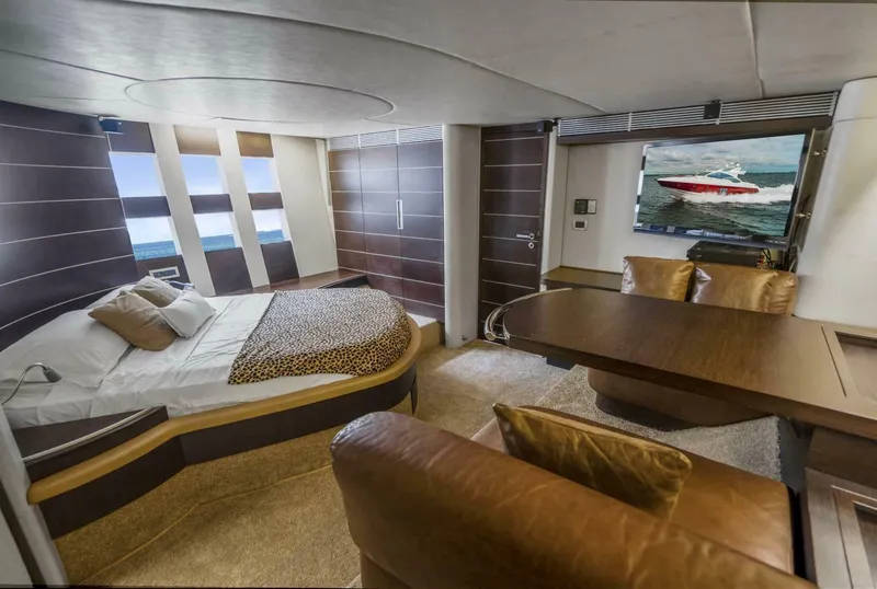 Slide: The Image of Azimut 68S 2007 - 35