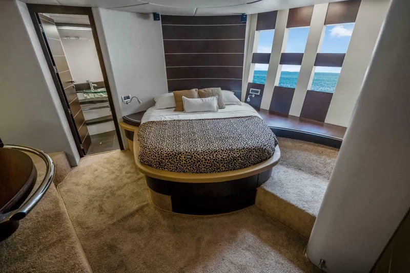 Slide: The Image of Azimut 68S 2007 - 36