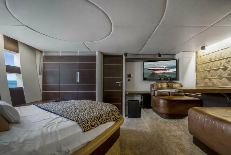 Slide: The Image of Azimut 68S 2007 - 37