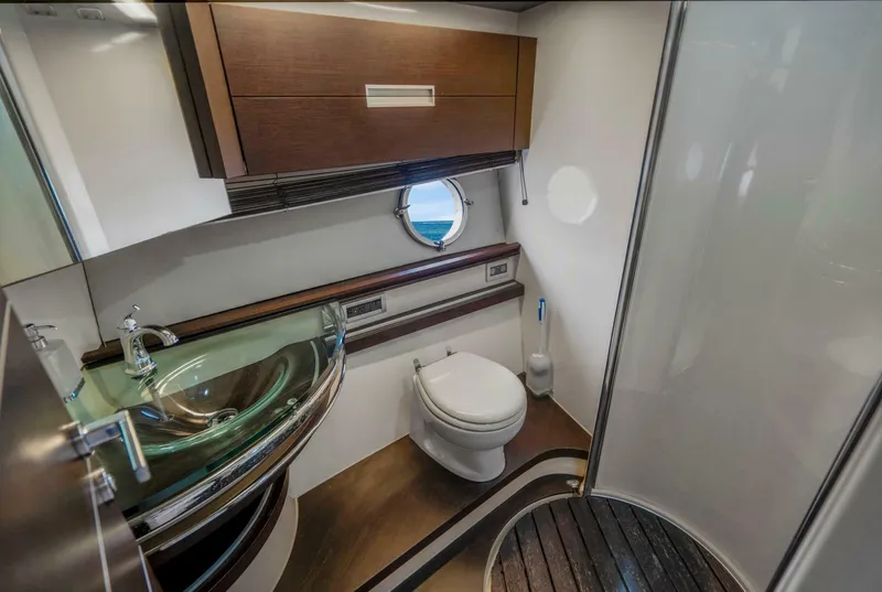 Slide: The Image of Azimut 68S 2007 - 46