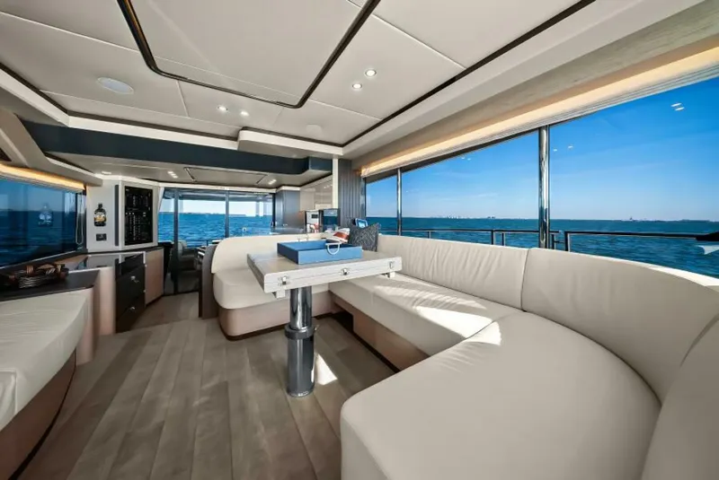 Slide: The Image of Absolute Navetta 53 2025 - 11