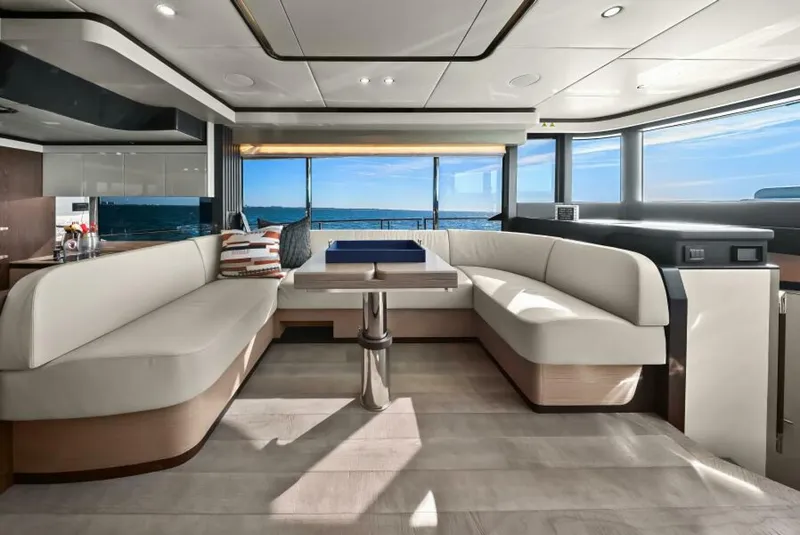Slide: The Image of Absolute Navetta 53 2025 - 13