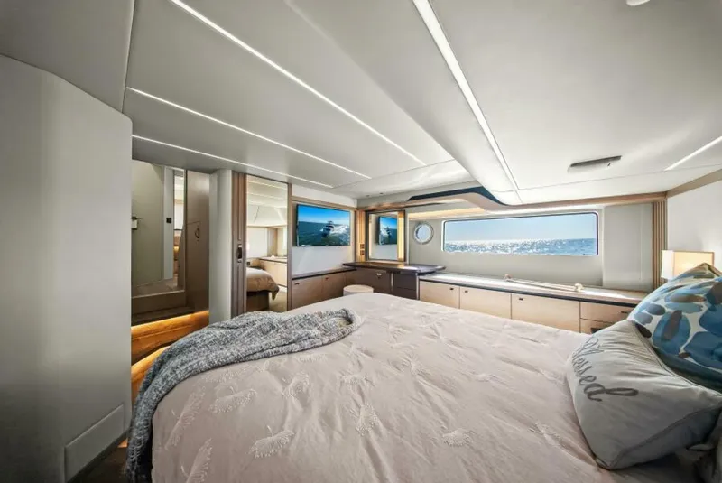 Slide: The Image of Absolute Navetta 53 2025 - 14