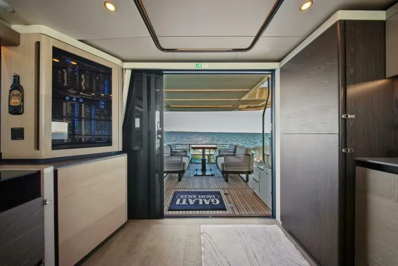 Slide: The Image of Absolute Navetta 53 2025 - 31