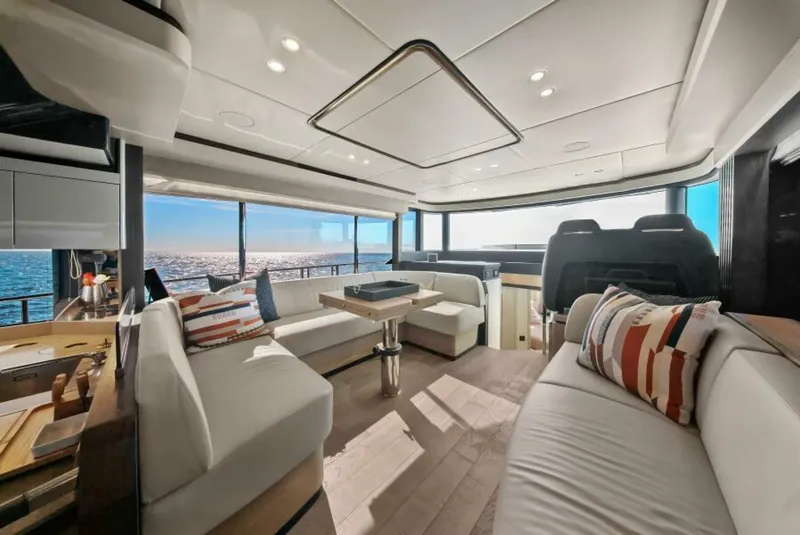 Slide: The Image of Absolute Navetta 53 2025 - 4