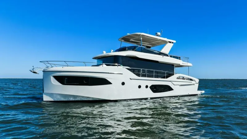 Slide: The Image of Absolute Navetta 53 2025 - 55