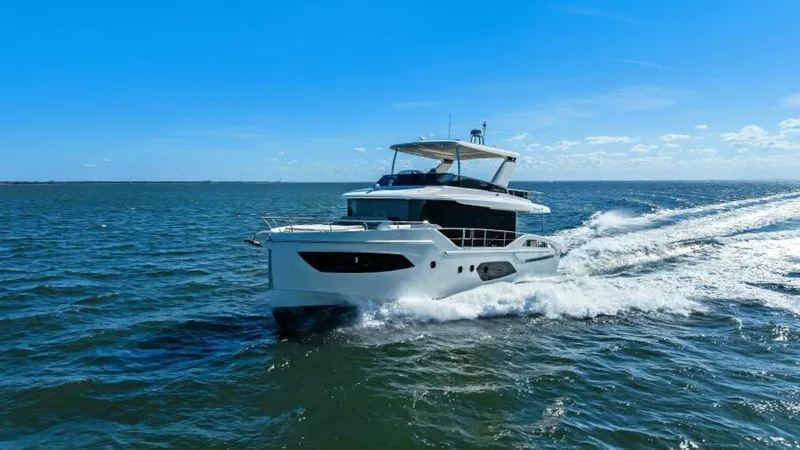 Slide: The Image of Absolute Navetta 53 2025 - 60
