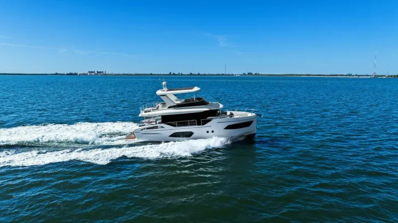 Slide: The Image of Absolute Navetta 53 2025 - 65