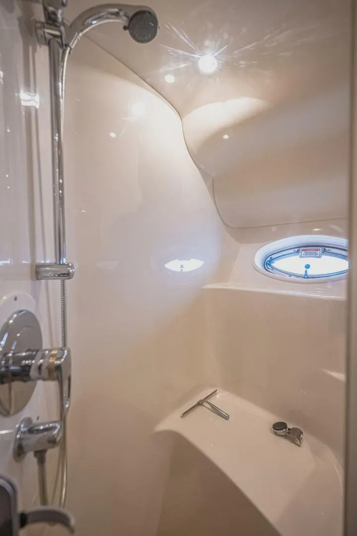 Slide: The Image of Sea Ray 500 Sundancer 2005 - 43